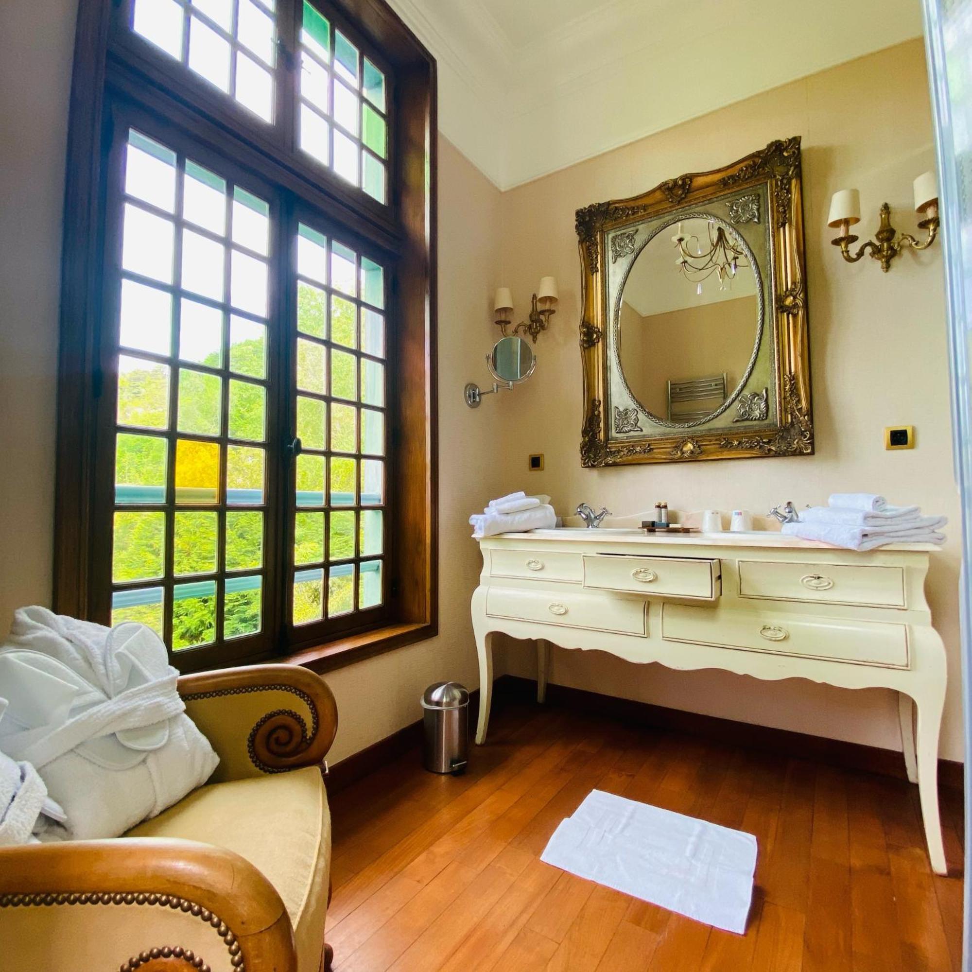 Le Moulin De Connelles Hotel Екстериор снимка